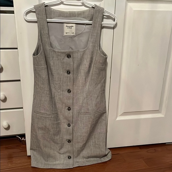 Abercrombie & Fitch Gray Sleeveless Scoop Neck Mini Dress - Picture 1 of 2